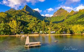 Linareva Moorea Beach Resort